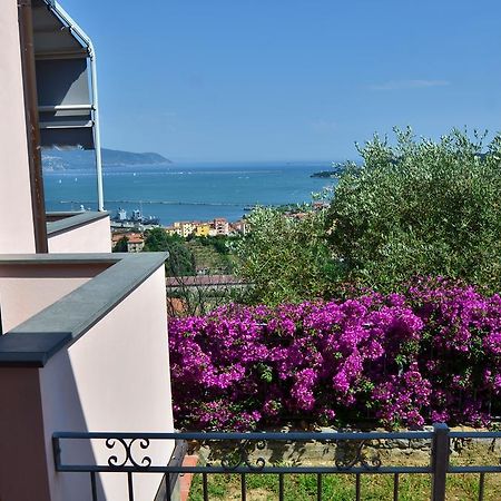 Villa Il Pettirosso Специя Екстериор снимка