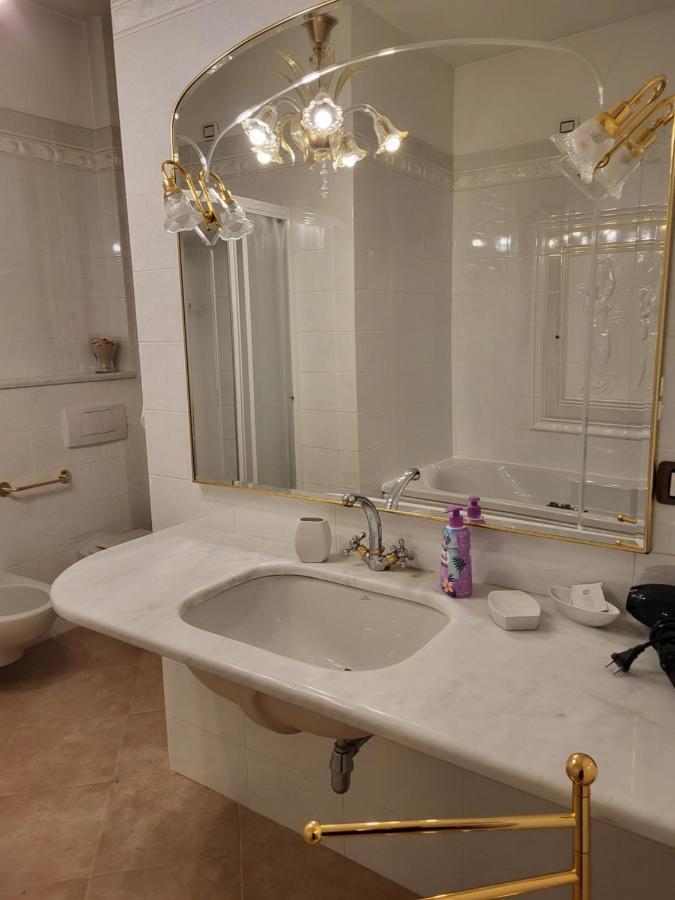 Villa Il Pettirosso Специя Екстериор снимка